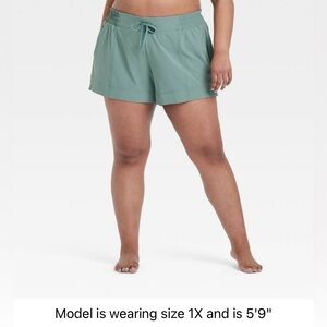 Women’s Active Lightweight Mid-Rise Shorts Moss Green XXL